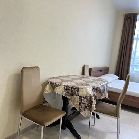 Family біля вокзалу недалеко від центру городоцька 151 *