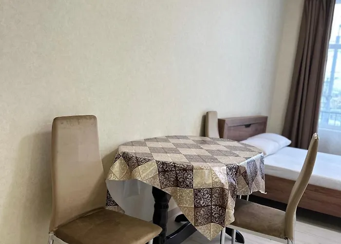 Family біля вокзалу недалеко від центру городоцька 151 *