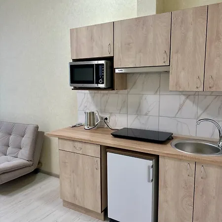 Family біля вокзалу недалеко від центру городоцька 151