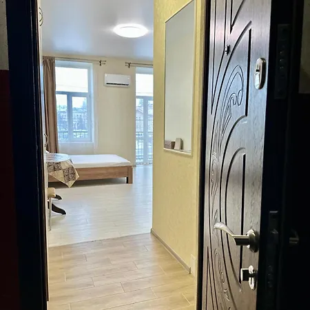 Apartment Family біля вокзалу недалеко від центру городоцька 151