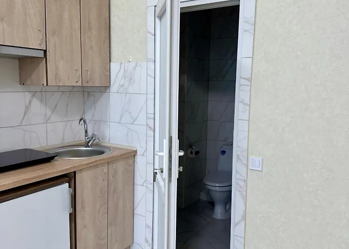 Family біля вокзалу недалеко від центру городоцька 151 Leópolis