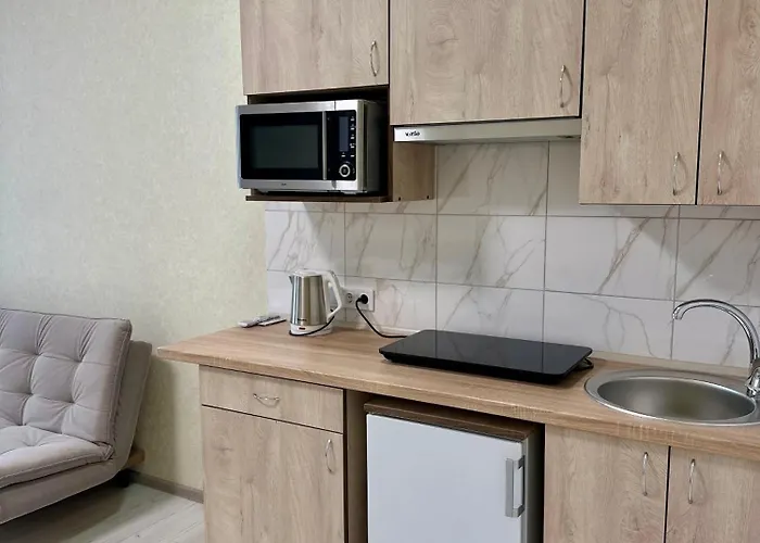 Family біля вокзалу недалеко від центру городоцька 151